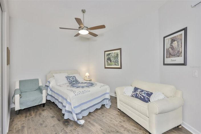 Image No.21-2 Bed Property for sale