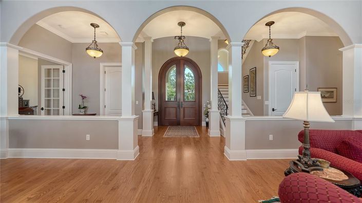 Image No.24-5 Bed Property for sale