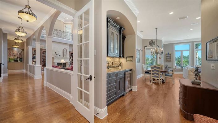 Image No.26-5 Bed Property for sale