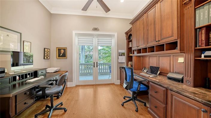 Image No.55-5 Bed Property for sale