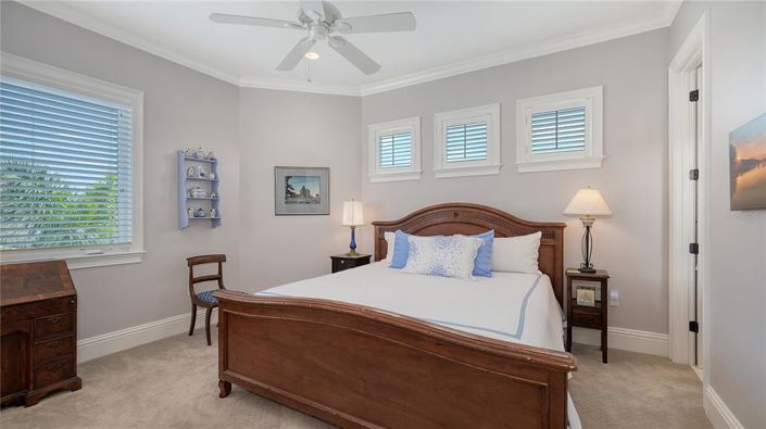 Image No.57-5 Bed Property for sale