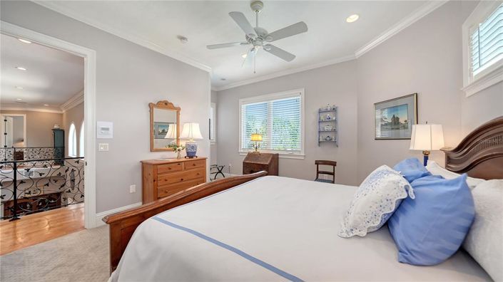 Image No.58-5 Bed Property for sale