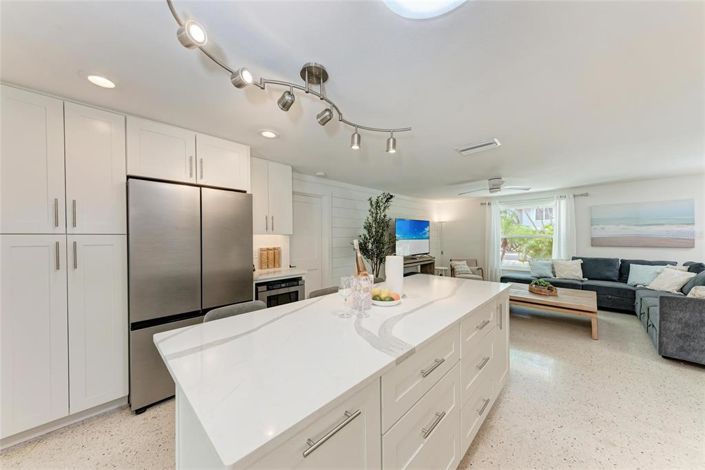 Image No.16-4 Bed Property for sale