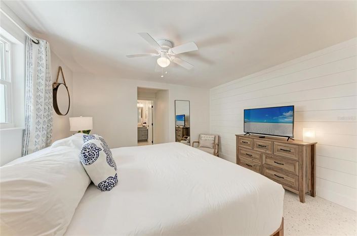 Image No.25-4 Bed Property for sale