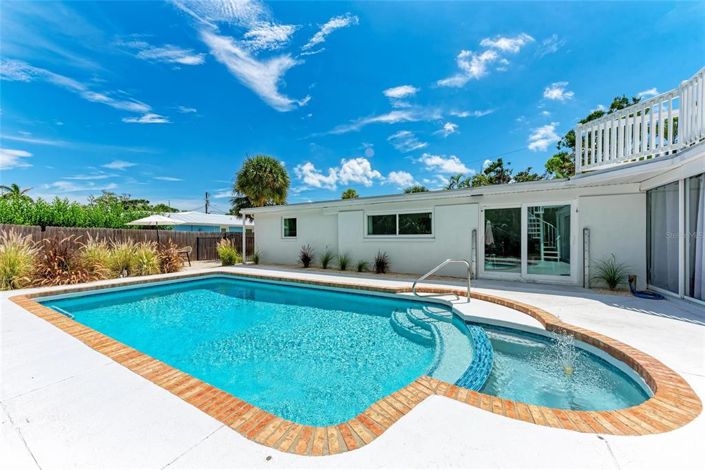 Image No.59-4 Bed Property for sale