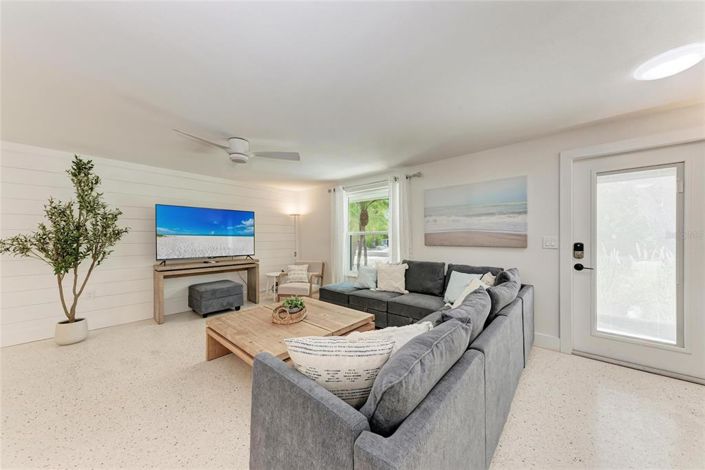 Image No.8-4 Bed Property for sale