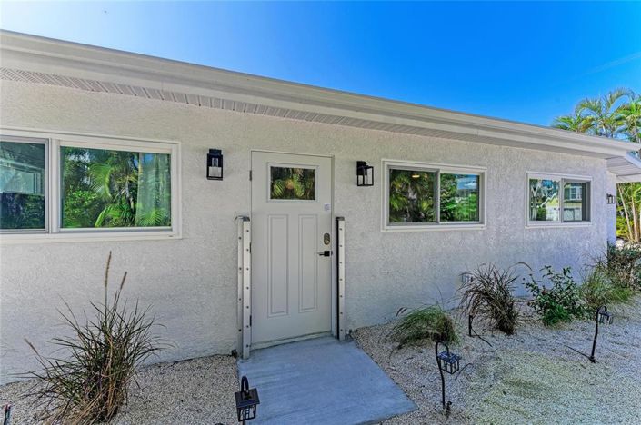 Image No.30-4 Bed Property for sale