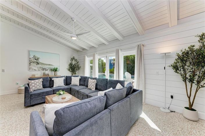 Image No.33-4 Bed Property for sale