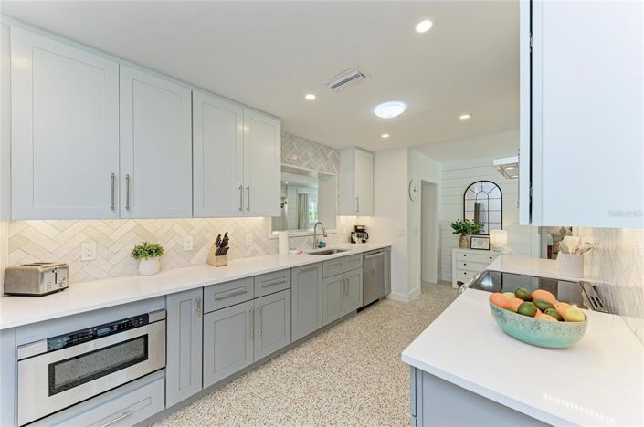 Image No.41-4 Bed Property for sale