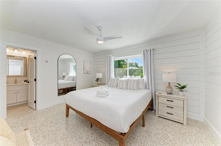 Image No.54-4 Bed Property for sale