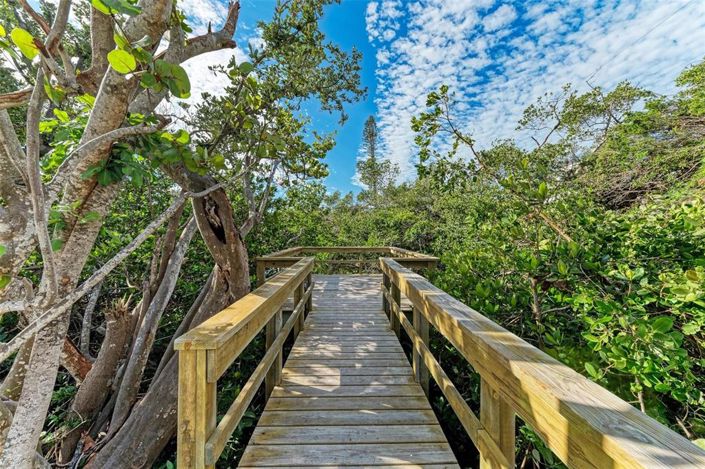 Image No.9-4 Bed Property for sale