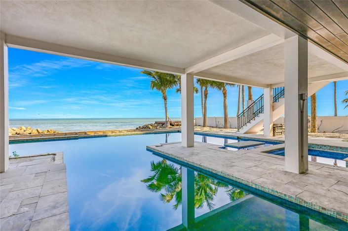 Image No.13-11 Bed Property for sale