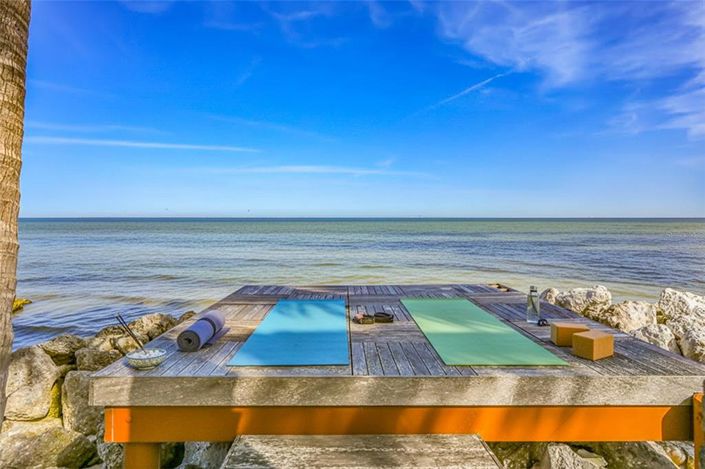 Image No.15-11 Bed Property for sale