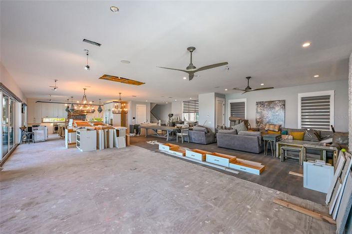 Image No.21-11 Bed Property for sale