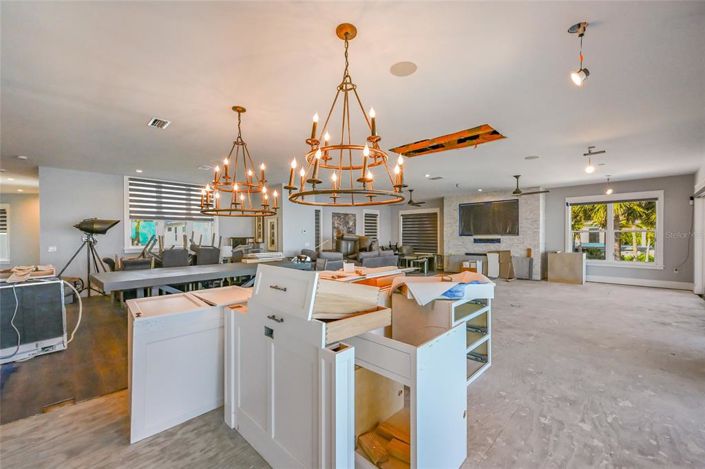 Image No.22-11 Bed Property for sale