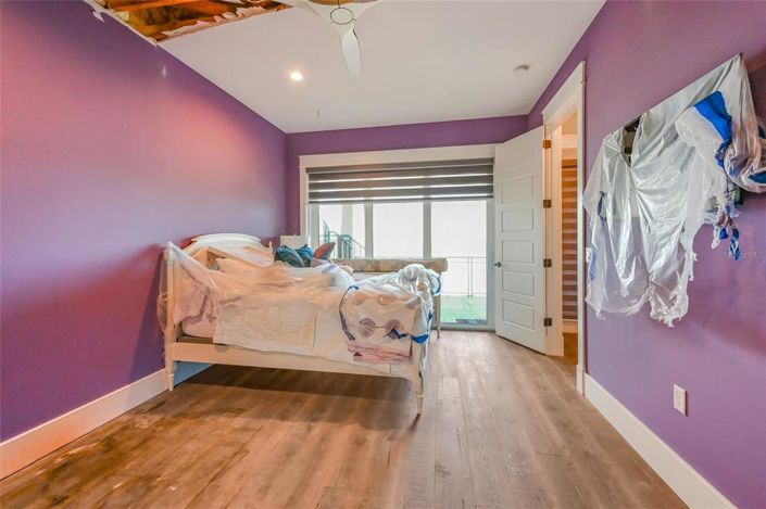 Image No.42-11 Bed Property for sale