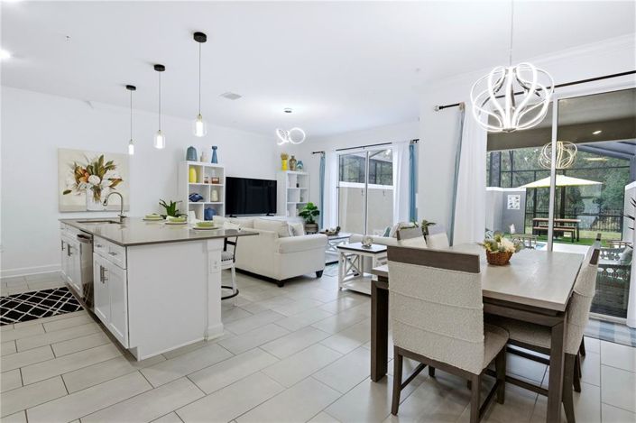 Image No.11-4 Bed Townhouse for sale