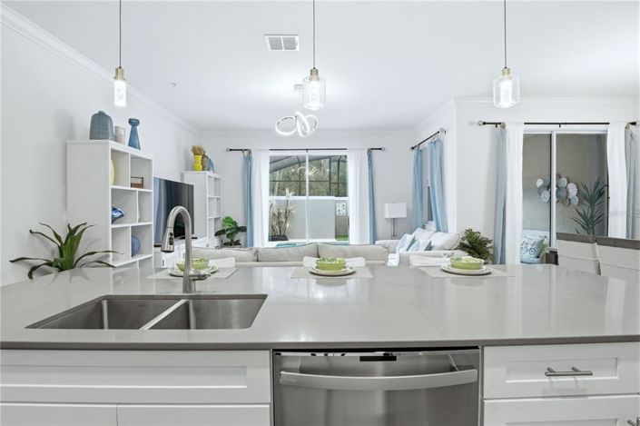 Image No.16-4 Bed Townhouse for sale