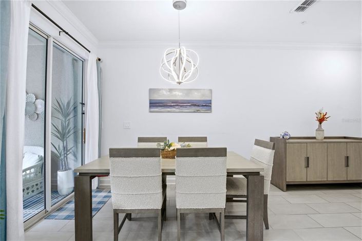 Image No.18-4 Bed Townhouse for sale