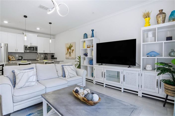 Image No.20-4 Bed Townhouse for sale