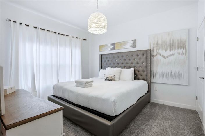 Image No.7-4 Bed Townhouse for sale