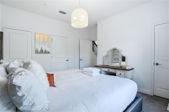 Image No.8-4 Bed Townhouse for sale