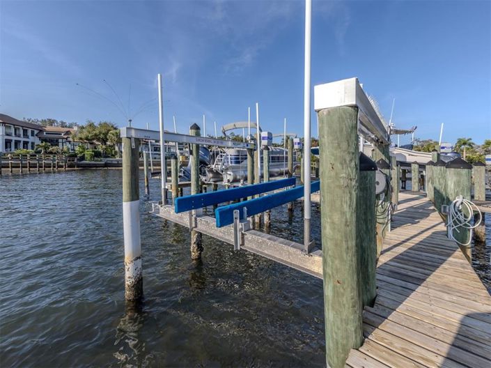 Image No.12-4 Bed Property for sale