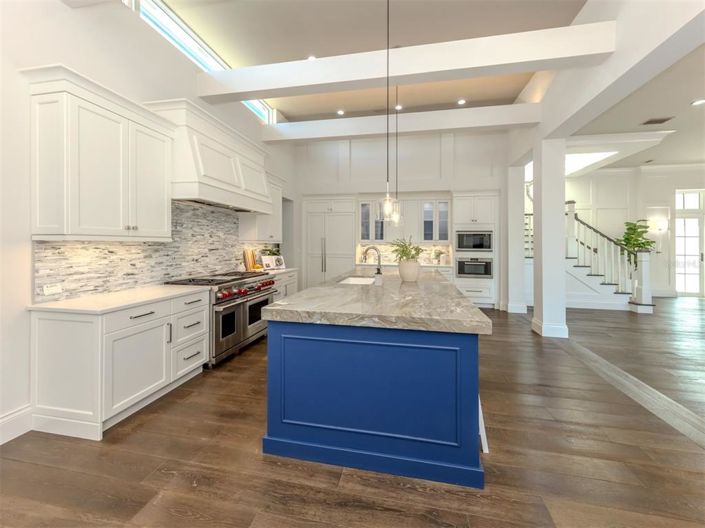 Image No.20-4 Bed Property for sale