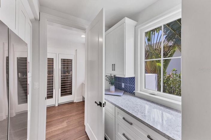 Image No.24-4 Bed Property for sale