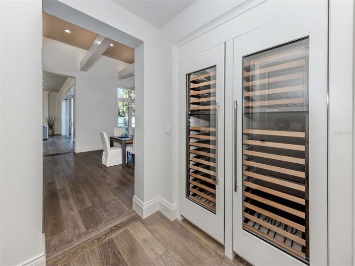 Image No.25-4 Bed Property for sale