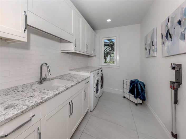 Image No.26-4 Bed Property for sale