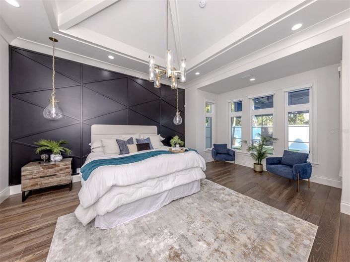 Image No.32-4 Bed Property for sale