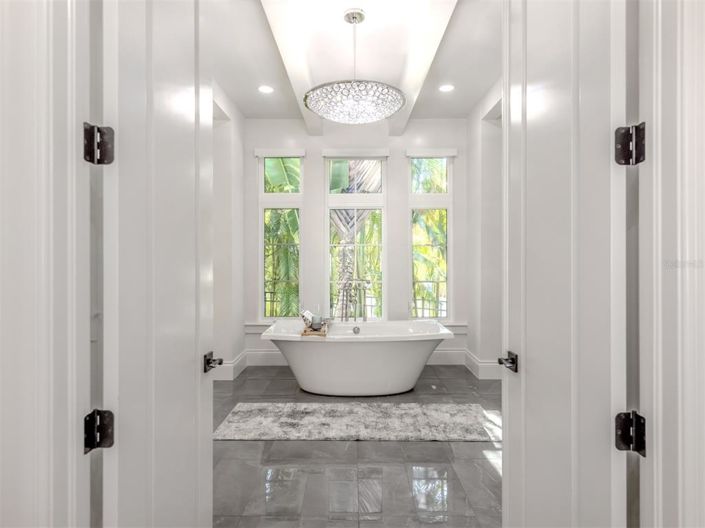 Image No.34-4 Bed Property for sale