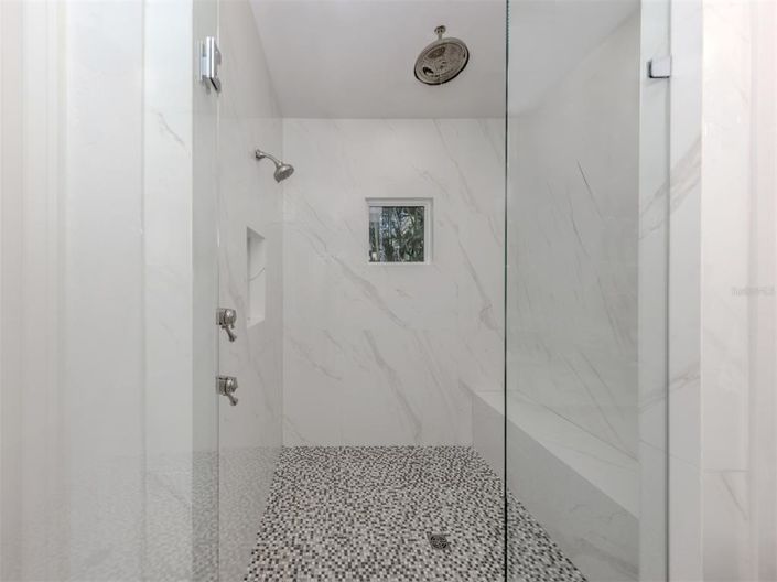 Image No.39-4 Bed Property for sale