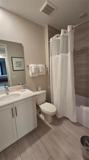 Image No.11-3 Bed Townhouse for sale