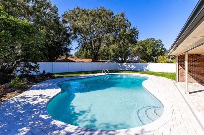 Image No.2-4 Bed Property for sale