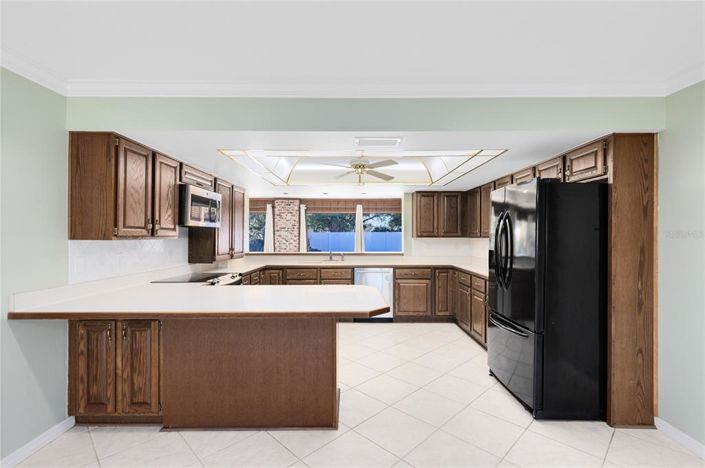 Image No.3-4 Bed Property for sale