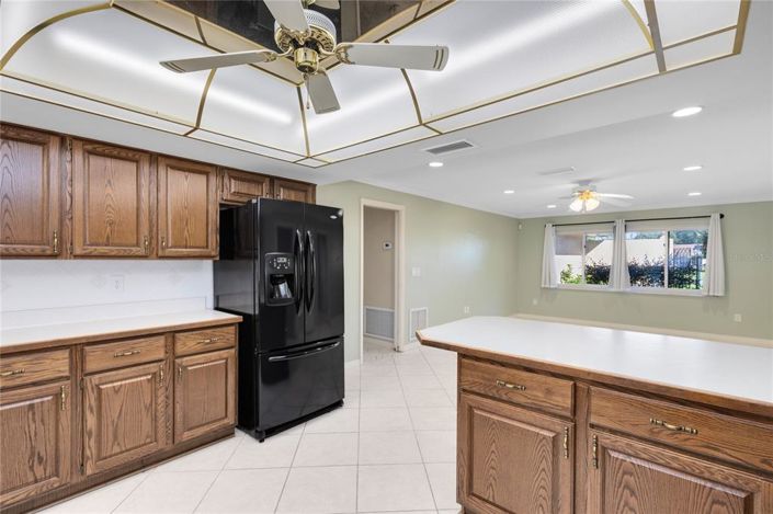 Image No.4-4 Bed Property for sale