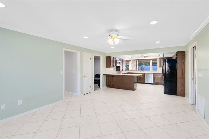 Image No.7-4 Bed Property for sale