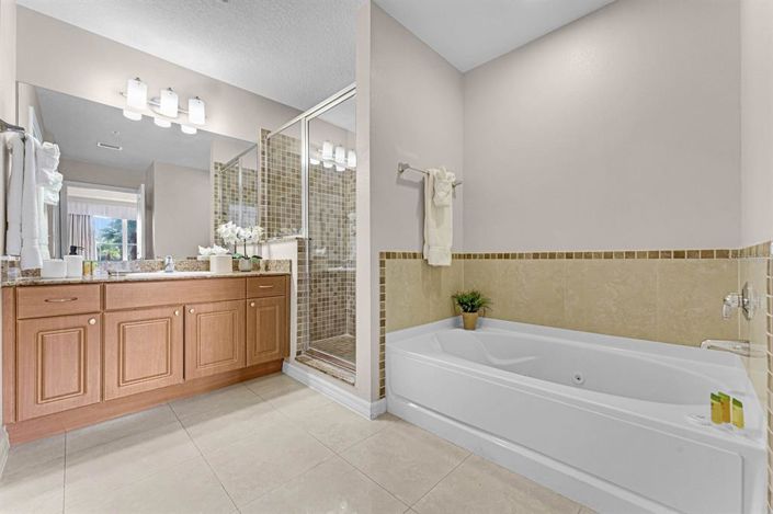 Image No.5-2 Bed Property for sale