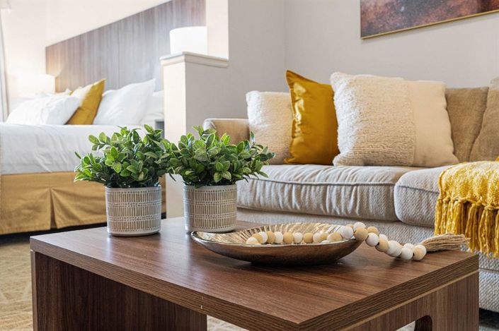 Image No.9-2 Bed Property for sale