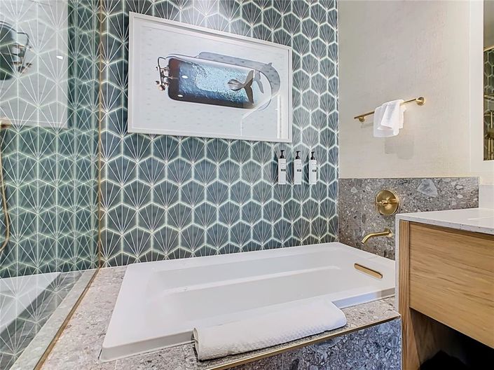 Image No.25-1 Bed Property for sale