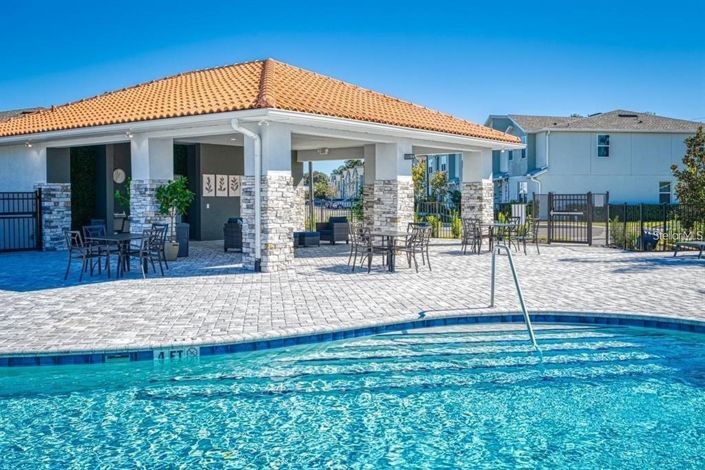 Image No.11-4 Bed Townhouse for sale