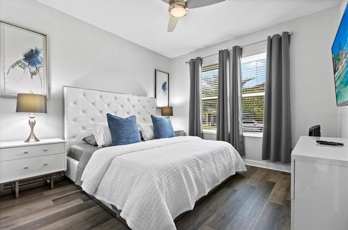 Image No.27-6 Bed Property for sale