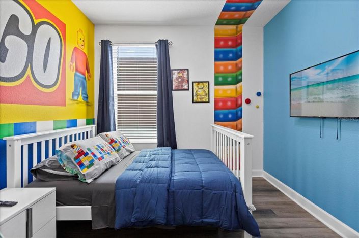 Image No.41-6 Bed Property for sale