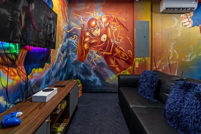 Image No.60-6 Bed Property for sale