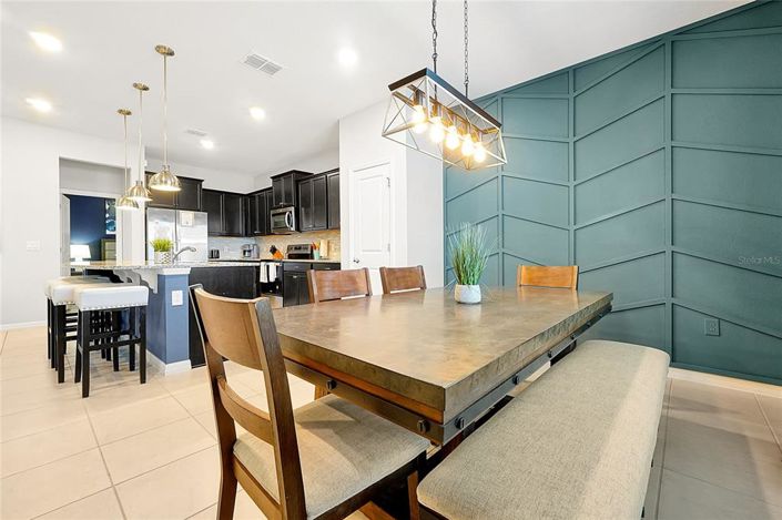 Image No.24-5 Bed Property for sale