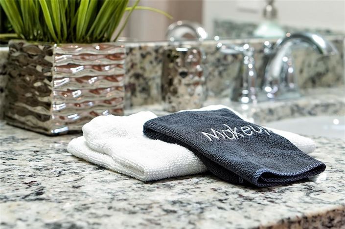 Image No.40-5 Bed Property for sale