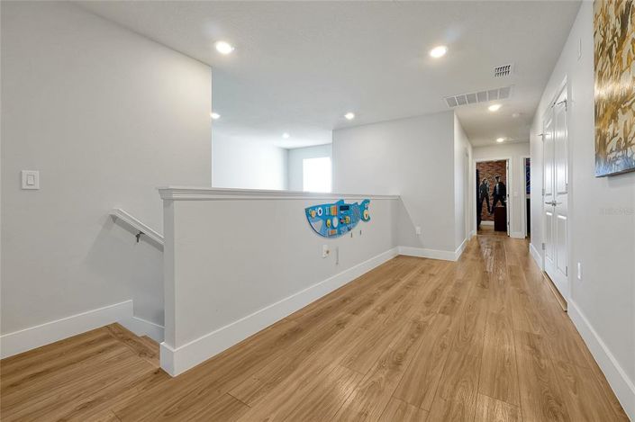 Image No.46-5 Bed Property for sale