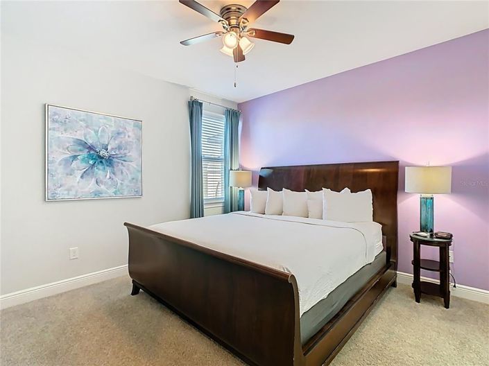 Image No.38-8 Bed Property for sale